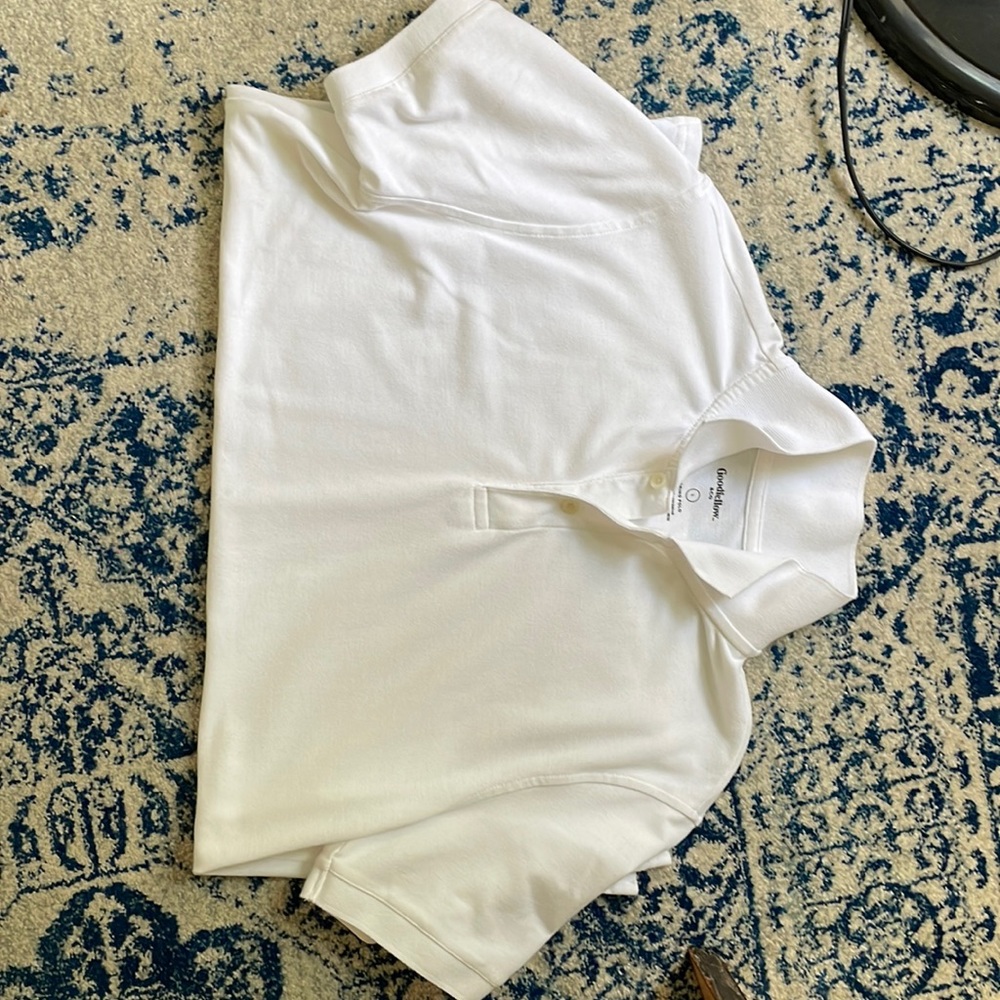 Men’s white polo - like new !